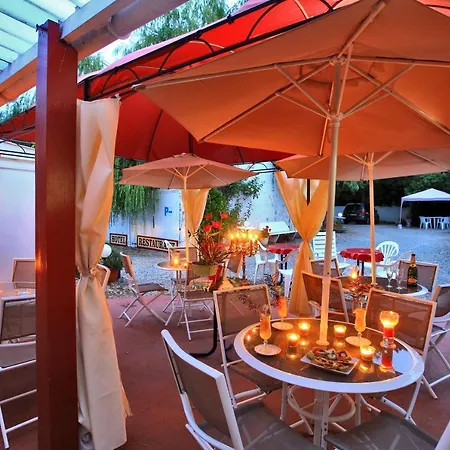 L'auberge Le Marais 2*